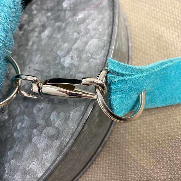 TURQUOISE/WHITE WOVEN WOOL WRISTLET WITH LEATHER STRAP - Picture 8 of 9